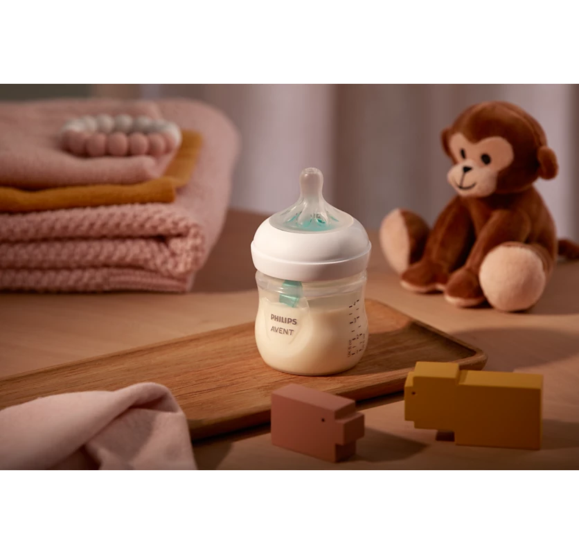 Philips Avent Natural Response
Baby Bottle with Airfree vent.