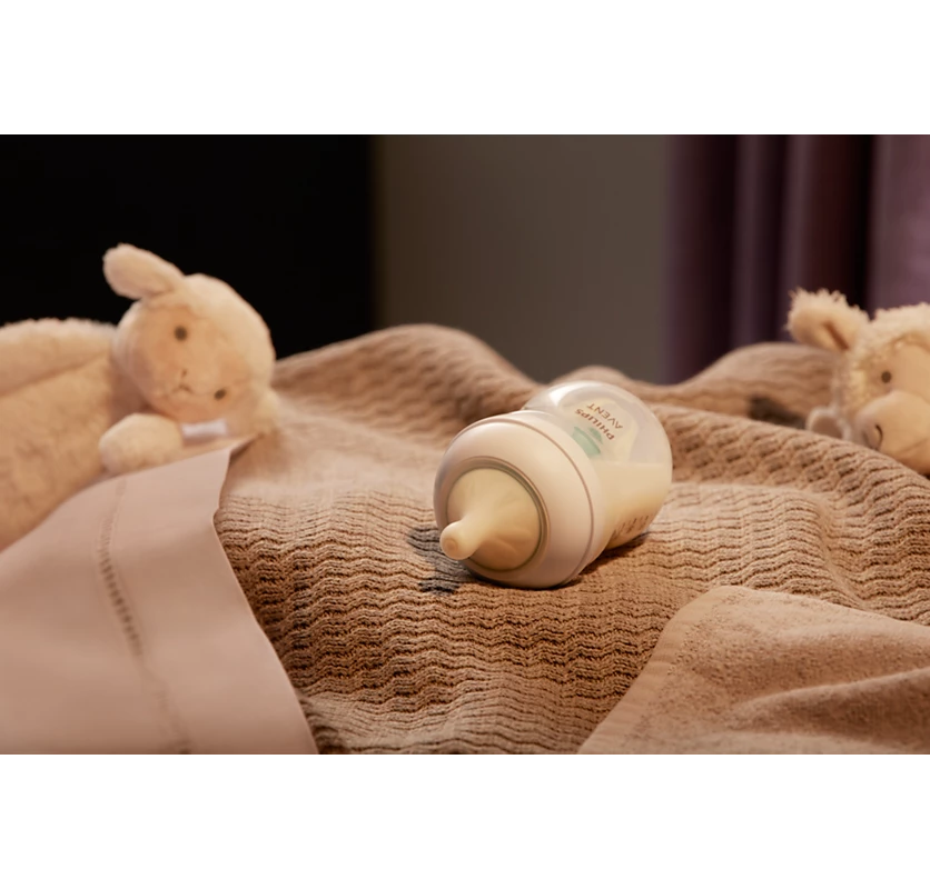 Philips Avent Natural Response
Baby Bottle with Airfree vent.